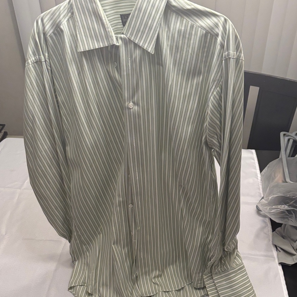 Ike Behar Men's Green Striped Button Down Shirt